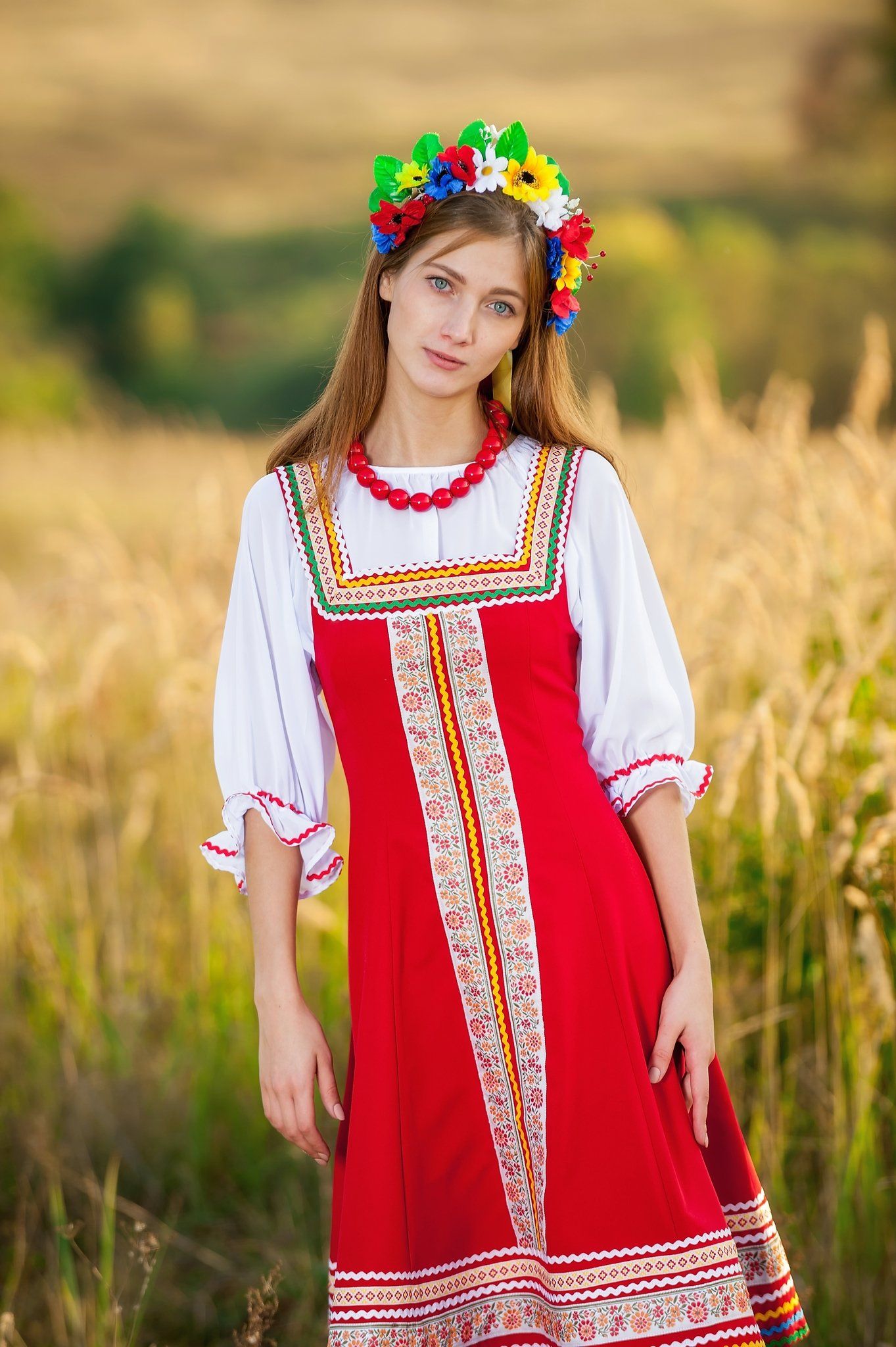 Women in Slavic costumes in Konya